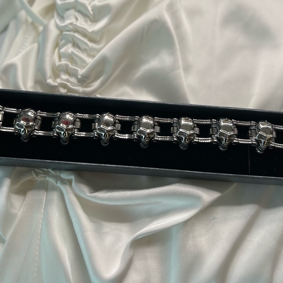 ๐ ๐คEUC- STAINLESS STEEL BIKER SKULL BRACELET ๐๐คSZ 9โ - Picture 4 of 5